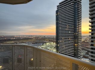 8 Interchange Way #3215, Vaughan, ON L4K 5C3