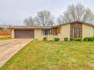 301 Kimberling Dr, Moore, OK 73160