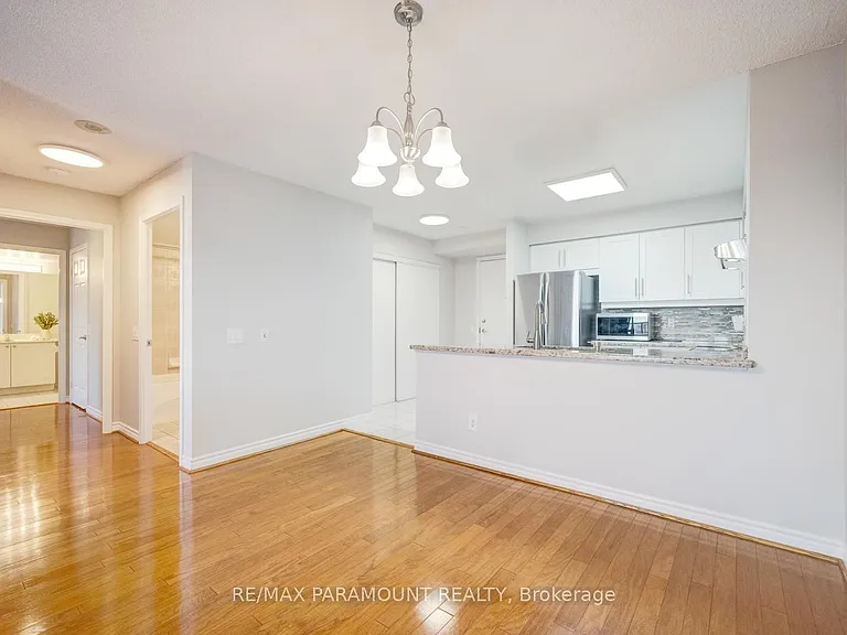 25 Kingsbridge Garden Cir #616 — Photo 30