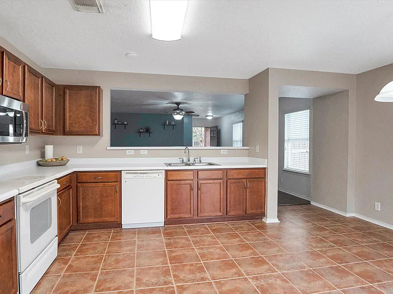 3967 Cherokee Blvd — Photo 16