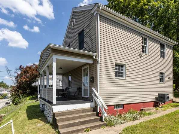 1301 Wade St, Aliquippa, PA 15001