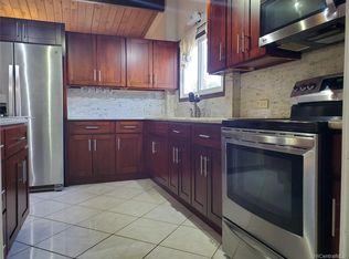 1658 Hoolana St, Pearl City, HI 96782