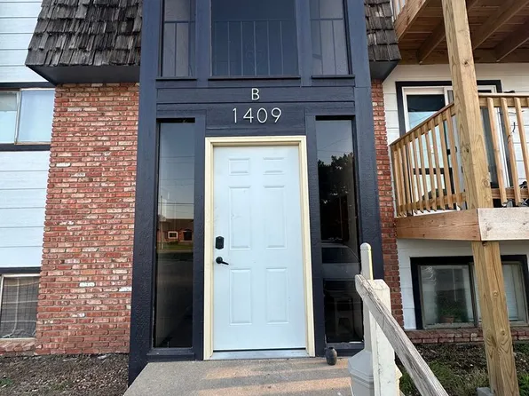 1409 E IRON, 1409 E Iron Ave #201-B, Salina, KS 67401