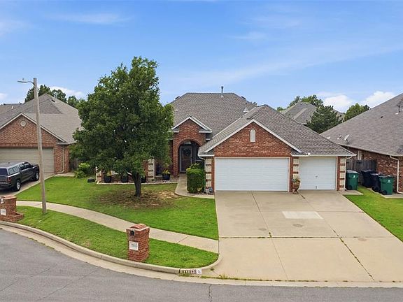 2nd image of 11813 Dalton Dr