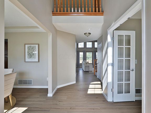 3rd image of 217 Seatrain Dr