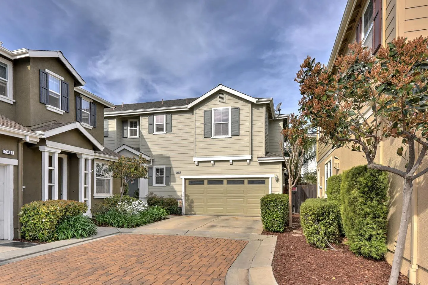 7832 Dickens Way photo 1