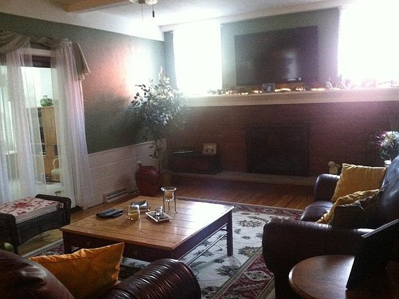 3rd image of 3940 Willowbrook Ln