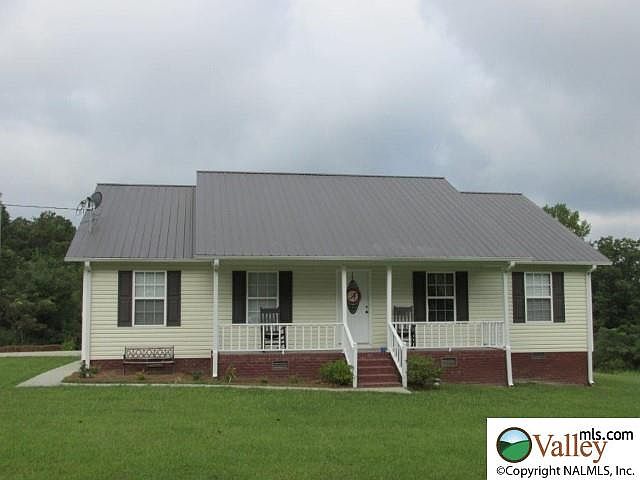 1st image of 915 Gaines St