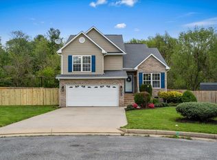 216 Kingsport Rd, Waynesboro, VA 22980