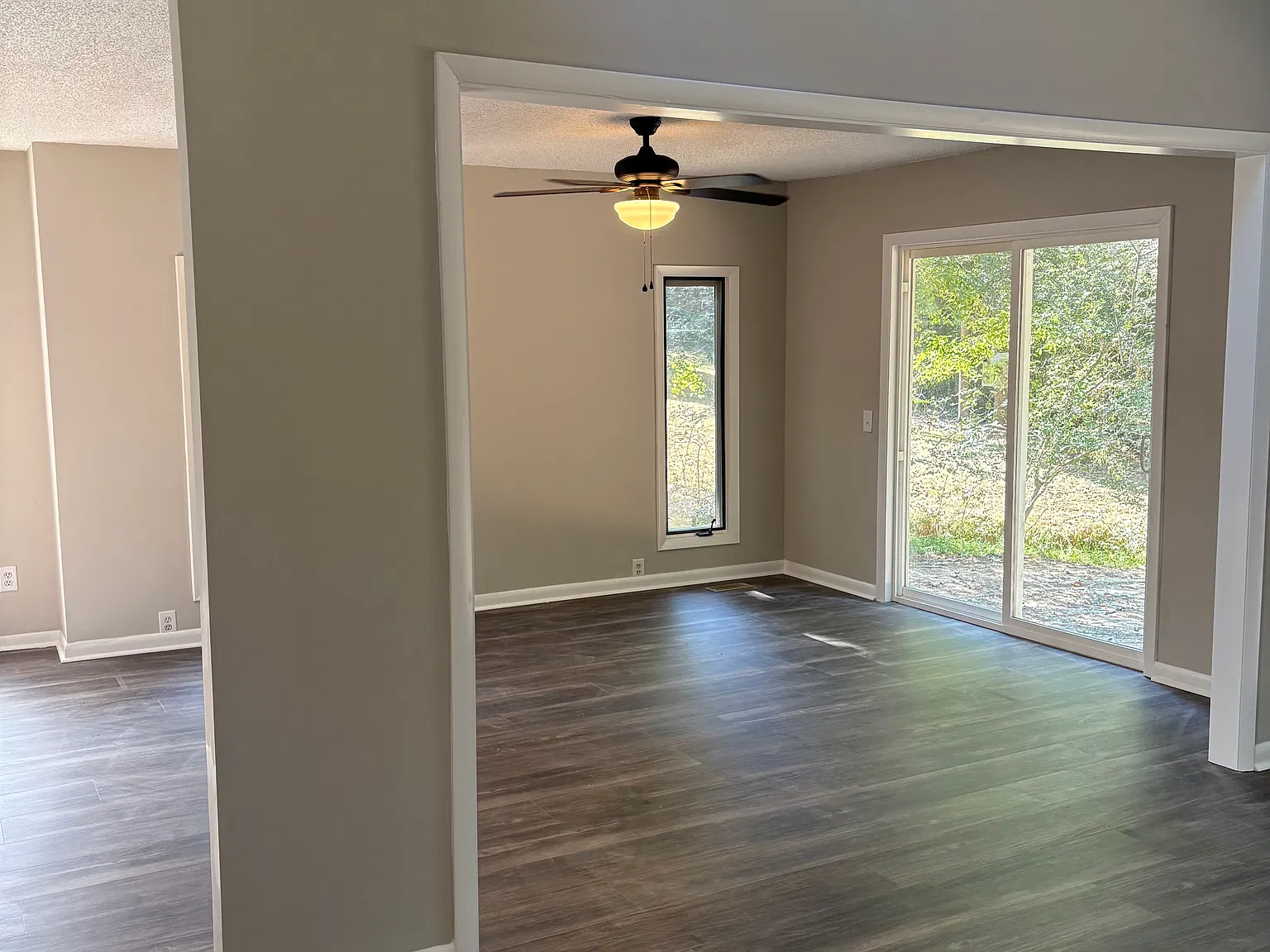 3 bed, 1388 sqft, $2,250 — Photo 4