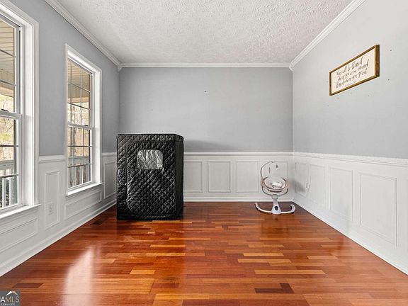 5th image of 8601 Flint Hill Rd