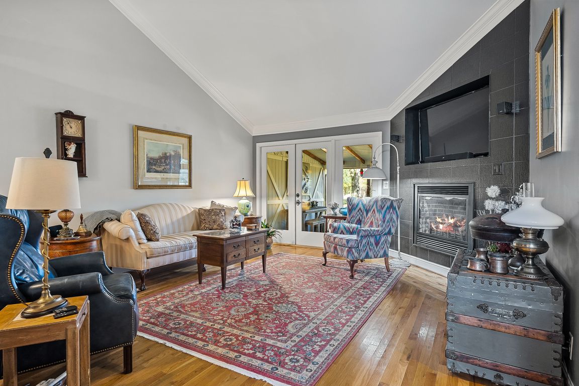 next background image