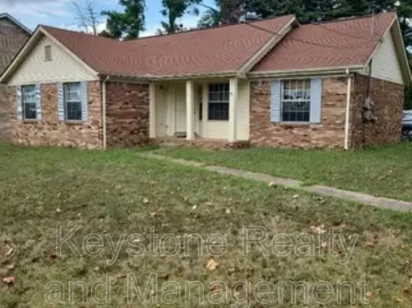 717 Peachers Mill Rd, Clarksville, TN 37042
