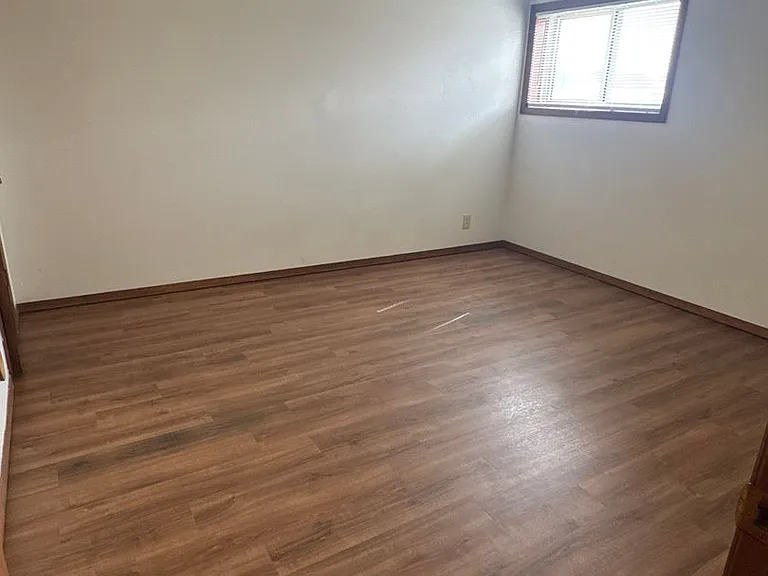 3010 Park Lane Dr — Photo 8