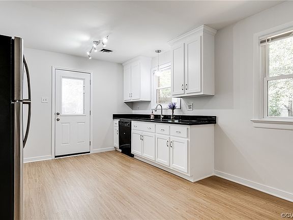 5th image of 6471 Wimbledon Dr