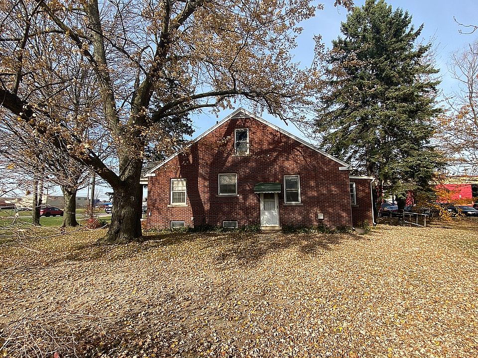 2nd image of 40540 Mound Rd