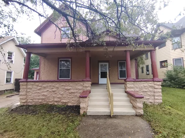 1208 Revell Ave, Rockford, IL 61107