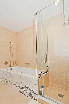 Sold by Living New York | media 19