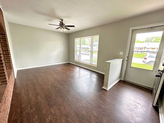 3rd image of 130 Timberwood Ln