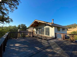 75 Poker Flat Rd, Copperopolis, CA 95228