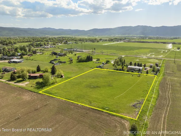 850 W Ctr, Victor, ID 83455