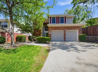 4100 Parkview Ct, Bedford, TX 76021