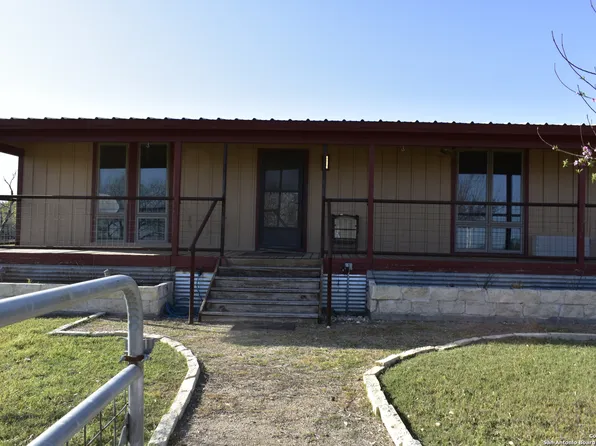108 DICKERSON, Lockhart, TX 78644