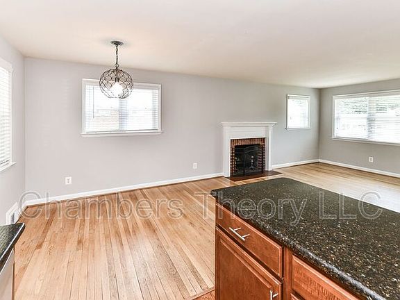 5th image of 3222 Nealon Dr