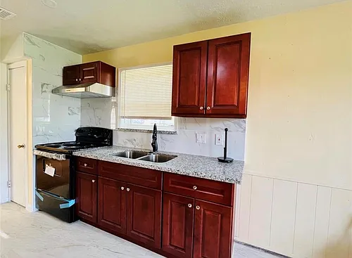 7303 Shiner Ln Photo 1