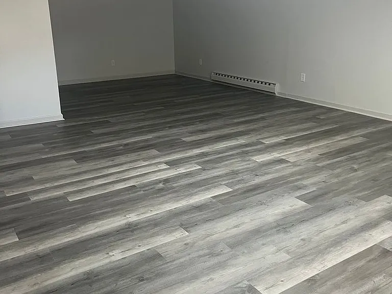 139 E Butler Ave — Photo 3