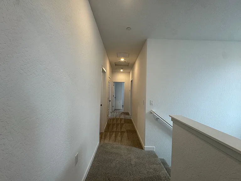 997 W Pioneer Dr — Photo 19