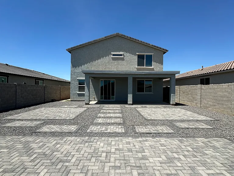 17851 W Daley Ln — Photo 6