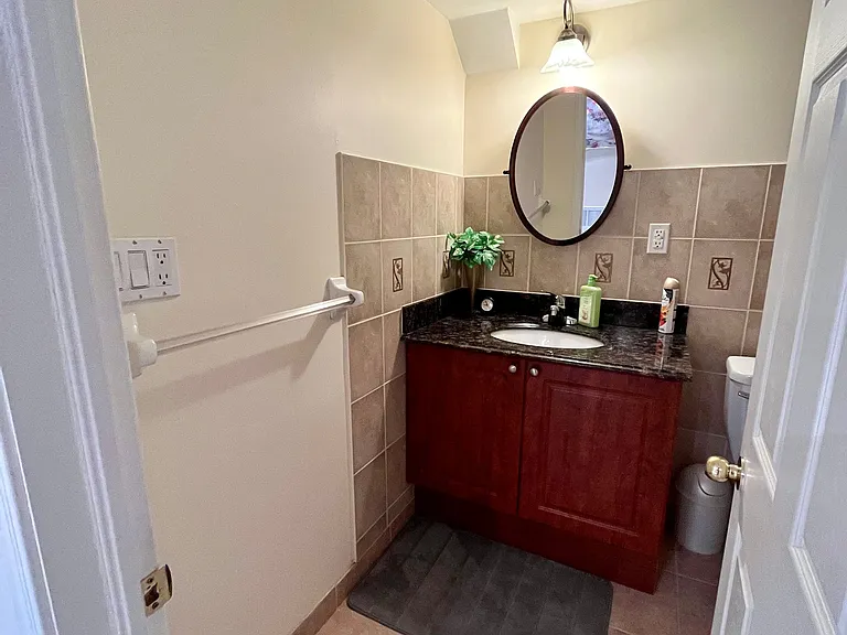 18 Skipperhill Cres — Photo 5