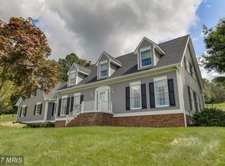 917 Old New Windsor Rd, Westminster, MD 21157