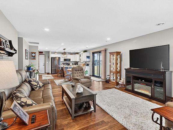 3rd image of 5363 Solstice Pl NW