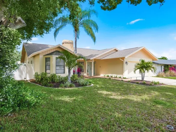 1011 Ridge Dr, Palm Harbor, FL 34683