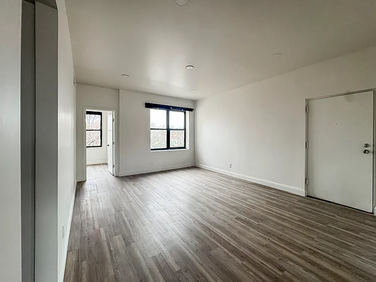 5621 Pershing Ave #1 — Photo 8