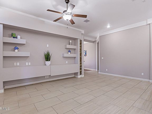 5th image of 3877 Loma Dante Dr