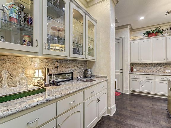 4th image of 15119 Coral Oak Ct