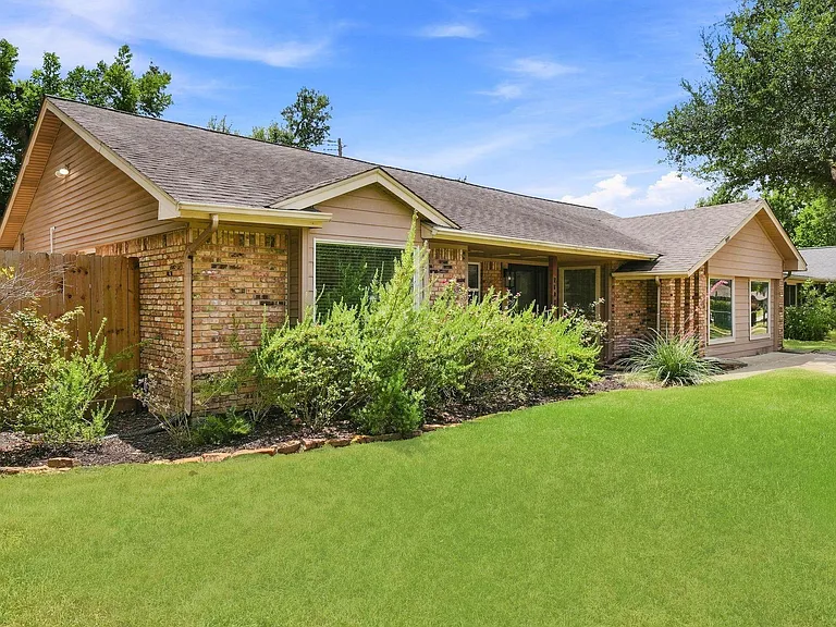 2602 Tannehill Dr — Photo 3