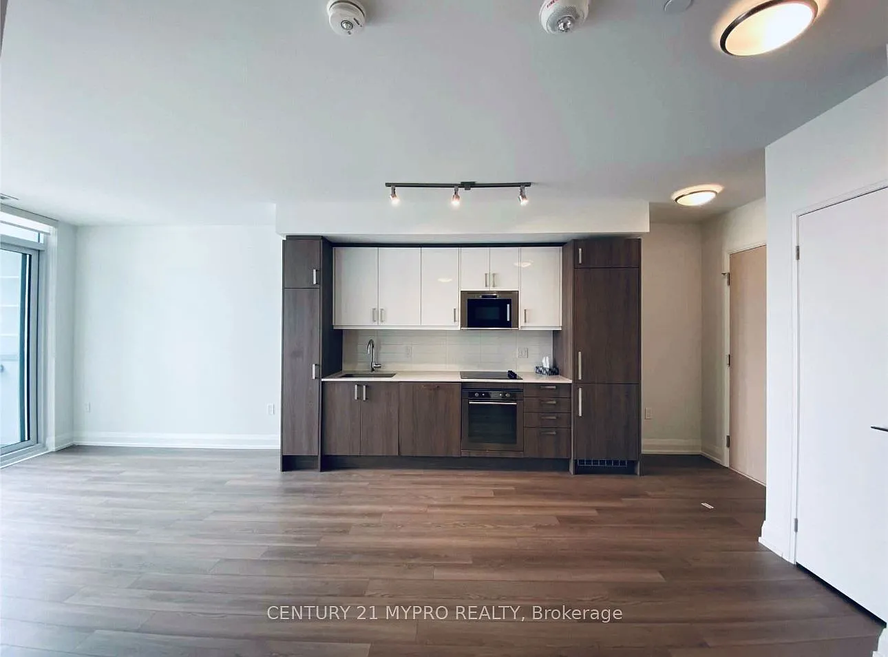 2 bed, $2,350 — Photo 4