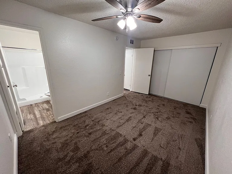 1187 E Madison Ave — Photo 12
