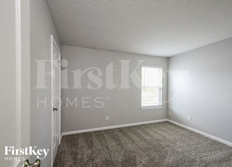 6240 Eagle Lake Dr — Photo 13