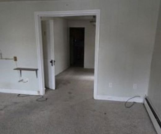 5th image of 300 E Louther St