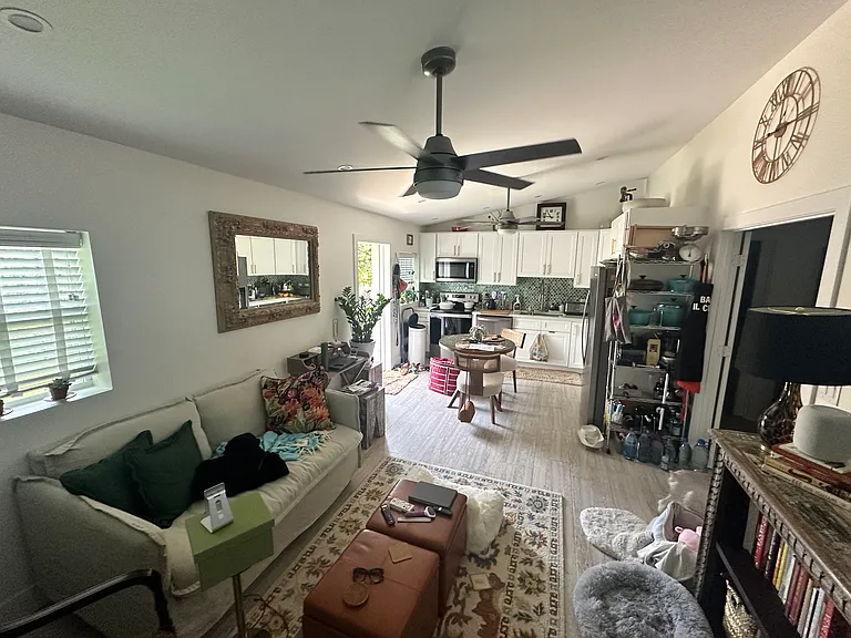 329 Nottingham Blvd — Photo 7