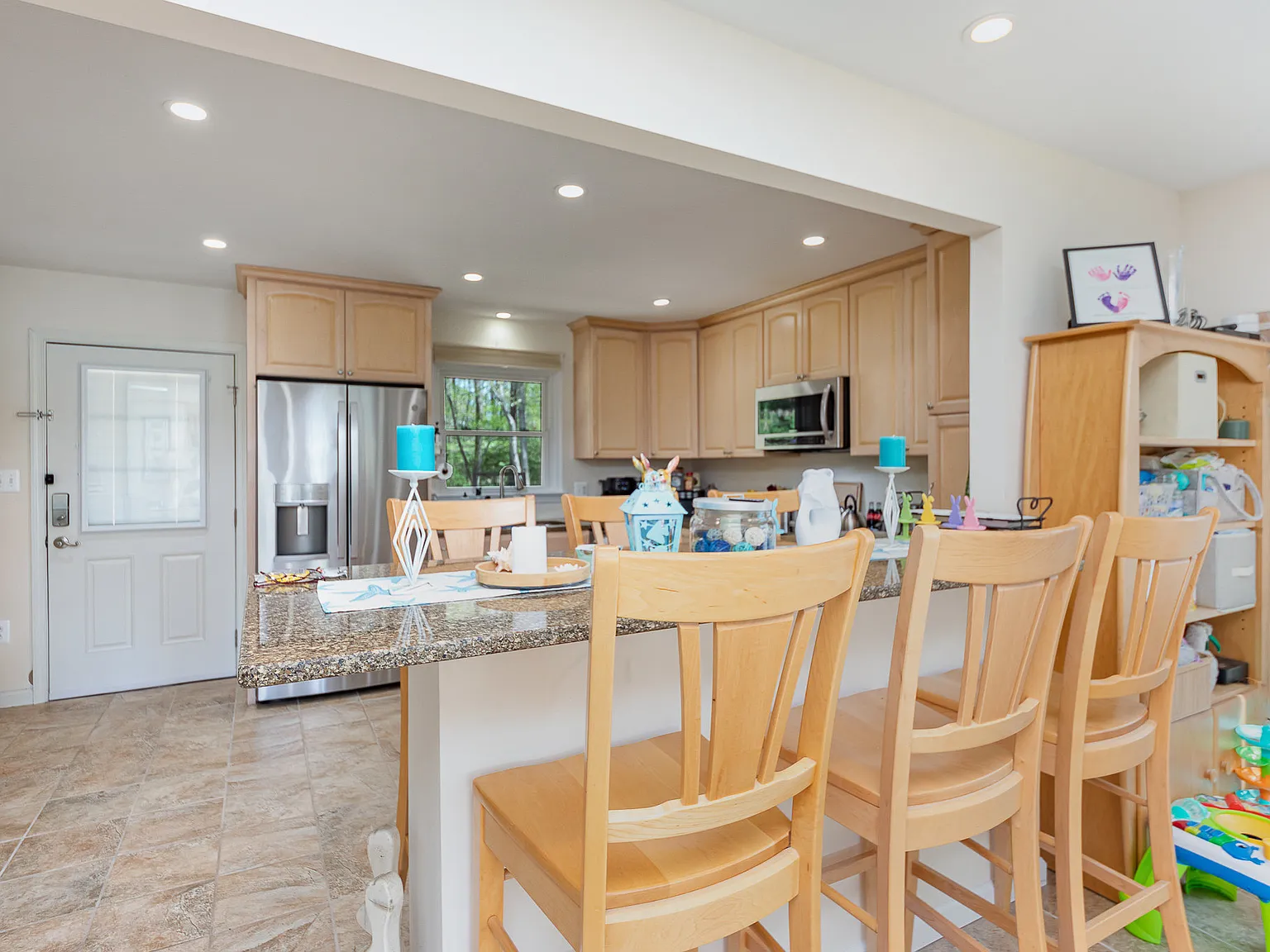 3 bed, 1326 sqft, $1,800 — Photo 3