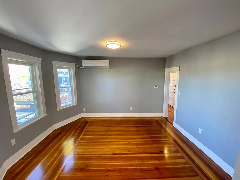 11 Dudley St #3 — Photo 4
