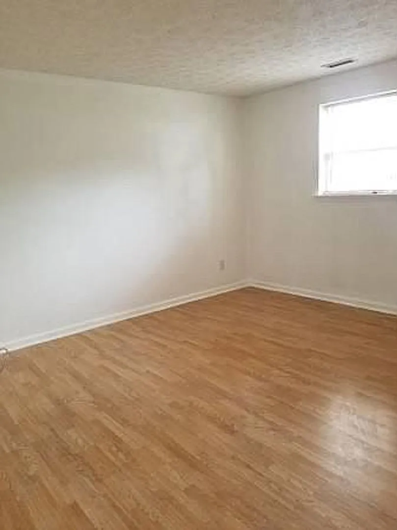 Room in 4 Bedroom Home at Reynard Ct — Photo 2