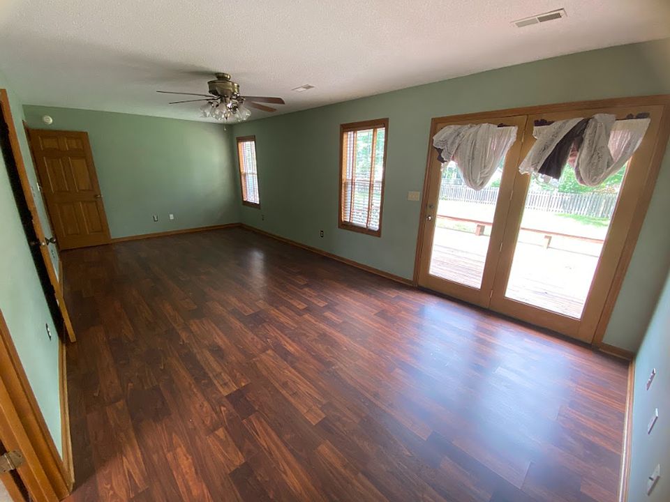 1st image of 3703 Lupine Dr