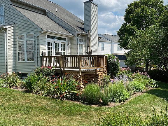 2nd image of 6856 Jockey Club Ln